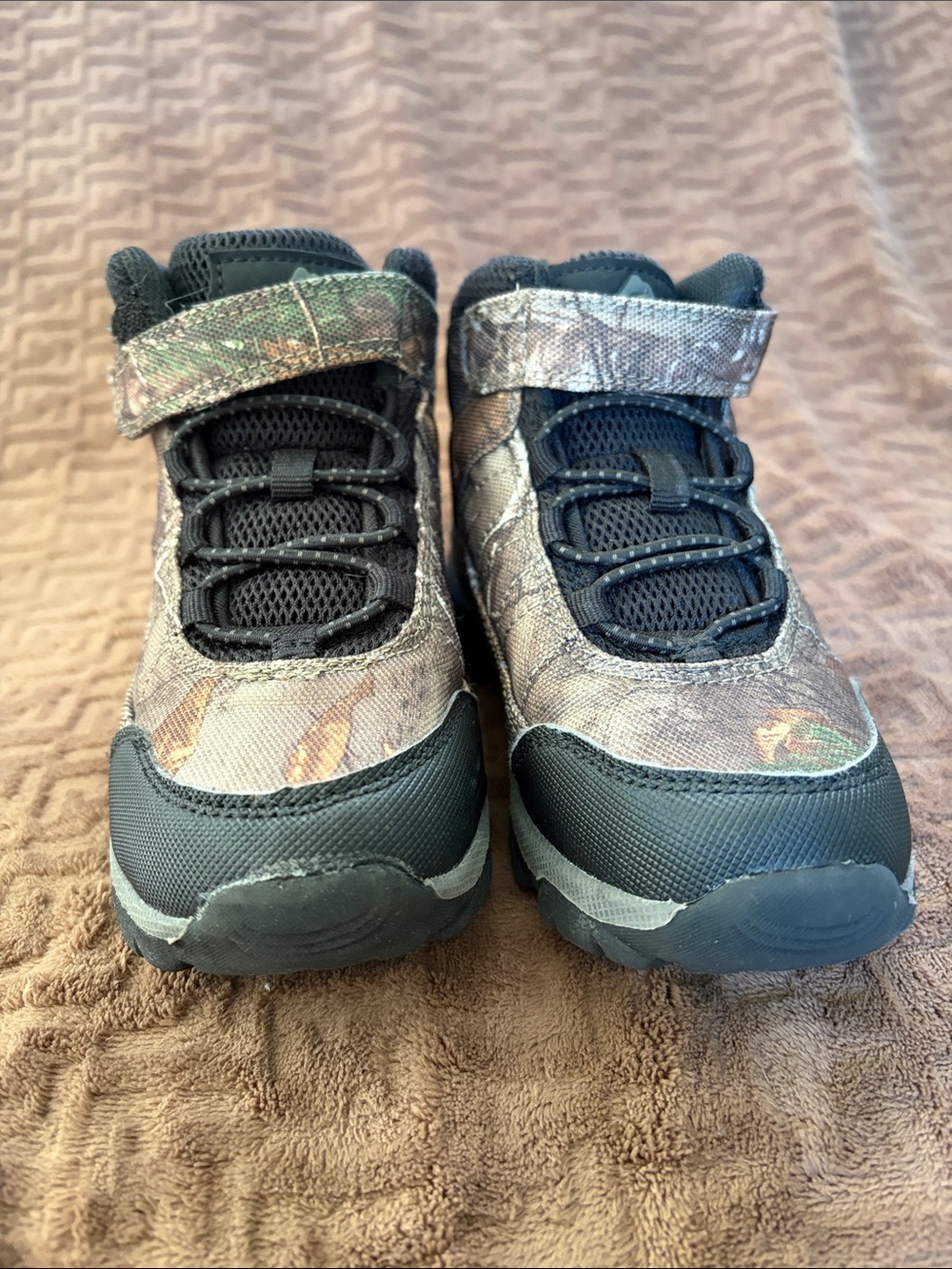 Ozark Trail Kids Camouflage Sneakers in Black and Brown